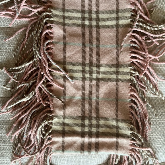 Burberry Cashmere Scarf - Picture 2 of 3
